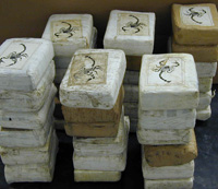 Deux commissaires de police soupçonnés d’avoir fait disparaître 40 kilos de cocaïne, après une saisie de près de 400 kilos, viennent d'être mis en garde à vue au Bénin(Photo : DEA)