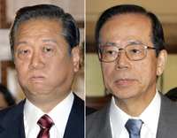  Ichiro Ozawa (à gauche), le chef du principal parti d'opposition (le Parti démocrate), et le Premier ministre japonais Yasuo Fukuda.(Photo : Reuters)