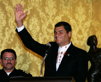Le nouveau président Rafael Correa peut réformer la Constitution et imposer un <em>«socialisme du XXIe siècle»</em> en Equateur.(Photo : Reuters)