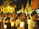 Cérémonies lors de la fin du carême à la pagode de Scwhedagon, le 26 octobre.(Photo : AFP)