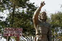 Statue d’Ernesto Che Guevara à la Higuera, en Bolivie, où le guérillero a été tué.(Photo : Reuters)