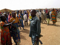 Le camp de Kalma en avril 2004. Ce lundi, les forces soudanaises ont ouvert le feu contre les déplacés.(Photo : AFP)