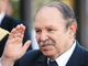 La révision de la Constitution permettrait au président algérien Abdelaziz Bouteflika de briguer un troisième mandat.(Photo : AFP)