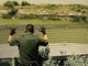 Un garde-frontière américain surveille le Rio Grande près d'El Paso, au Texas.(Photo : AFP)