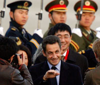 Le président français, Nicolas Sarkozy, à son arrivée à Pékin.(Photo : Reuters)