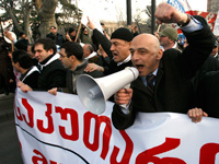 Les manifestants dénoncent une campagne électorale «&nbsp;<i>totalement</i>&nbsp;<i>manipulée&nbsp;</i>».(Photo : Reuters)