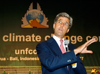 Le sénateur démocrate américain, John Kerry, à la conférence de Bali.(Photo : Reuters)