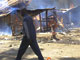 Un commerce incendié à Nairobi.(Photo : Stéphanie Braquehais/RFI)