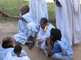 Les salariés d'Air Mauritanie ont décidé de poursuivre leur <em>sit-in</em> dans les locaux de la compagnie à Nouakchott, jusqu'au paiement de leurs indemnités de licenciement. Le liquidateur a dix jours pour verser aux employés 70% de leurs droits.(Photo : Manon Rivière)