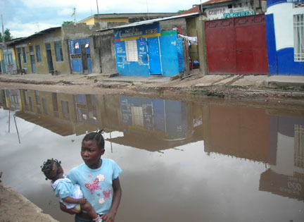 A Kinshasa, la vie est parfois très difficile.(V.Cagnolari)