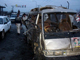 Les carcasses des voitures après l'attentat suicide à Parachinar, à environ 120 km au sud-est de Peshawar, au Pakistan, le 16 février 2008.  (Photo : AFP)