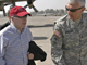 John McCain à son arrivée, dimanche 16 mars, à Mossoul.(Photo : Reuters)