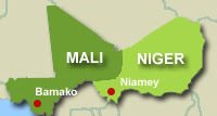 La zone frontalière entre la Mali et le Niger est considérée comme à risque pour les touristes. (Carte : D. Alpoge / RFI)