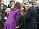 Nicolas Sarkozy et Carla Bruni-Sarkozy ont rencontré des anciens combattants à Londres.(Photo : Reuters)