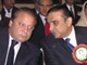 Les leaders de l'opposition à l'Assemblée ce lundi 17 mars&nbsp;: à gauche, Nawaz Sharif (PML-N) et à droite, Asif Ali Zardari (PPP).(Photo : Reuters)