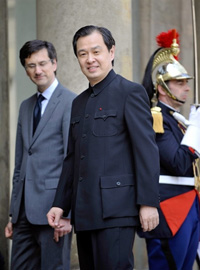 Kong Quan, le nouvel ambassadeur de Chine à Paris, lors de son arrivée à l'Elysée le 22 avril 2008 pour remettre au président Sarkozy ses lettres de créance.(Photo : AFP)
