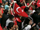 Les manifestants avec des drapeaux turcs dans les rues d'Ankara ce samedi 12 avril.(Photo : Reuters)