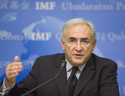 Le directeur général du FMI, Dominique Strauss-Kahn, avait déjà averti, le 10 mars 2009, lors d’une conférence en Tanzanie, que la croissance mondiale serait négative.(Photo : AFP)