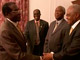 Première apparition publique du président zimbabwéen, Robert Mugabe, depuis le premier tour des élections sur une chaîne de télévision le 3 avril 2008.(Photo : Reuters)