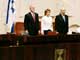 George W. Bush (g) ; Dalia Yitzik, la présidente de la Knesset (c) et Shimon Peres, le président israélien (d) à la Knesset, le 15 mai 2008.(Photo : Reuters)