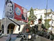 Des soldats de l'armée libanaise sécurisent le bureau du Parti socialiste progressiste&nbsp;(PSP) du chef druze antisyrien, Walid Joumblatt, dans la ville de Shwayfat, au sud-est de Beyrouth.(Photo : AFP)