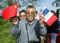 En 2004, les premiers touristes chinois autorisés arrivaient en France. En 2007, ils ont été 700&nbsp;000 à visiter le pays.(Photo : AFP)