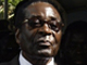Robert Mugabe, président du Zimbabwe s'adresse aux médias le 27 juin 2008 après avoir voté au second tour des élections présidentielles où il était de facto seul en lice en raison du retrait de l'opposition.
(Photo : AFP)
