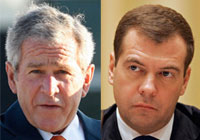 Le président américain George W. Bush (g) et son homologue russe Dmitri Medvedev.(Photos : Reuters)