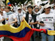 Les Colombiens manifestent, le 20 juillet 2008, pour la libération de leurs concitoyens retenus en otages par divers groupes armés, dont les FARC.(Photo : Reuters)