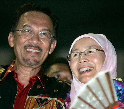 L'opposant malaisien Anwar Ibrahim a remporté ce mardi une élection législative partielle cruciale, le 26 août 2008.( Photo : Reuters )