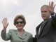 Le président George W. Bush et son épouse avant leur départ pour l'Asie, le 4 août 2008.(Photo : Reuters)