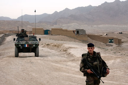 Patrouille dans Deh Sabz, un district de Kaboul, le 24 août 2008.( Photo : Sandra Calligaro )