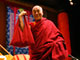 Le Dalaï Lama, chef spirituel tibétain, au Zénith de Nantes où il a donné une conférence sur la paix et les enseignements du bouddhisme, vendredi 15 août 2008.(Photo : Reuters)