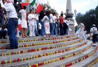Des milliers de bougies pour illuminer Mexico.(Photo : P. Gouy/RFI)