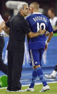 Raymond Domenech et Karim Benzema.(Photo : Reuters)