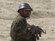 Soldat afghan à l'entraînement de tir à Kaboul.(Photo : S. Malibeaux/RFI).