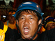 Un opposant au gouvernement, lors des affrontements à Bangkok dans la nuit du 1er au 2 septembre 2008.(Photo : Reuters)