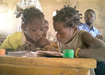 Pour développer les capacités pédagogiques des linguistes, trois plans d'actions nationaux ont été élaborés en direction notamment de l'Afrique Subsaharienne. (Photo : DR)