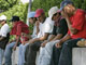 21 octobre 2008 à Miami, des salariés du bâtiment au chômage, rassemblés le long de la route, espèrent du travail pour la journée.(Photo : Reuters)