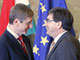 Le Premier ministre hongrois, Ferenc Gyurcsany (g), et le ministre des Finances, Janos Veres.(Photo : Reuters)