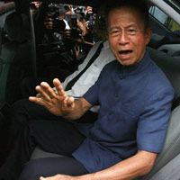 Chamlong Srimuang, l'un des leaders de l'Alliance populaire pour la démocratie, a été libéré ce 9 octobre.(Photo : Reuters)