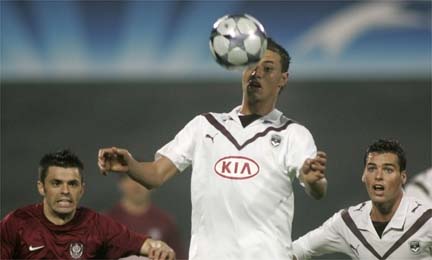 Marouane Chamakh a impressionné en Roumanie.(Photo : Reuters)