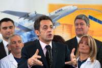 Nicolas Sarkozy à Saint-Julien de Chedon, le 20 novembre 2008.(Photo : Reuters)