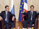 De gauche à droite, le président russe Dmitri Medvedev, le président français Nicolas Sarkozy et le président de la Commission européenne José Manuel Barroso le 14 novembre 2008 au sommet de Nice.(Photo : G Cerres / Reuters)