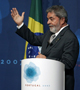 Le président brésilien Lula, lors du sommet de Lisbonne en 2007. Le Brésil revendique sa place au sein des institutions internationales. ( Photo : Paulo Cordiero/AFP )