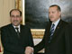 Le Premier ministre irakien Nouri al-Maliki (g) avec son homologue turc Tayyip Erdogan lors de leur rencontre à Ankara, le 24 décembre.(Photo : Reuters)