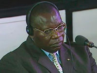Théoneste Bagosora, ancien chef de la milice hutu Interahamwe arrêté au Cameroun en&nbsp;mars 1996, au TPIR, à Arusha, jeudi 18 décembre 2008.(Photo : Reuters)