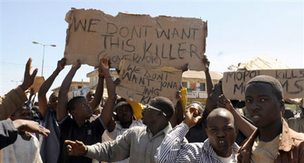 Après les violences de ce week-end, des manifestants réclament la démission de Jonah Jang, gouverneur de l'État du Plateau (dont Jos est la capitale).(Photo : AFP)