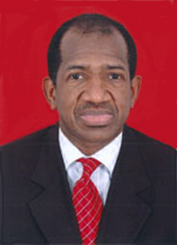 Kabiné Komara a été nommé Premier ministre de Guinée ce mardi 30 décembre 2008 par la junte au pouvoir depuis le coup d'Etat du 23 décembre dernier.  (Photo : site web du gouvernement de la République de Guinée)
