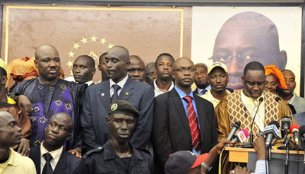 L'ancien Premier ministre sénégalais, Macky Sall, lors du discours d'inauguration de son parti, l'Alliance pour la république Yaakaar, lundi 1er décembre à Dakar.(Photo : AFP)